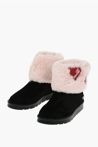 LOVE Faux Suede Leather Ankle Boots with Faux Fur Größe 37 - Moschino - Modalova