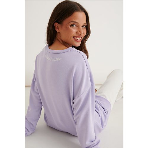 Organischer Pullover mit einem V-Ausschnitt - Purple - Handpicked x NA-KD - Modalova