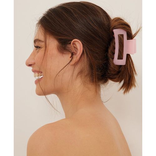 Glänzende, quadratische Haarspange - Pink - NA-KD Accessories - Modalova
